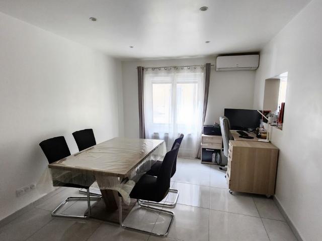 Duplex vente à Marseille, Auriol