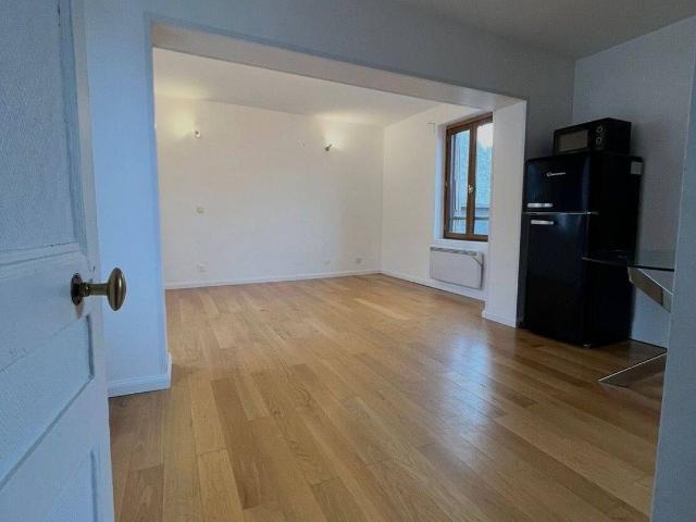 Appartement location à Saint-Sylvestre-de-Cormeilles, Eure