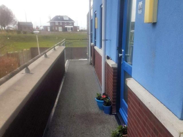 Appartement te huur in Roelofarendsveen, Zuid Holland