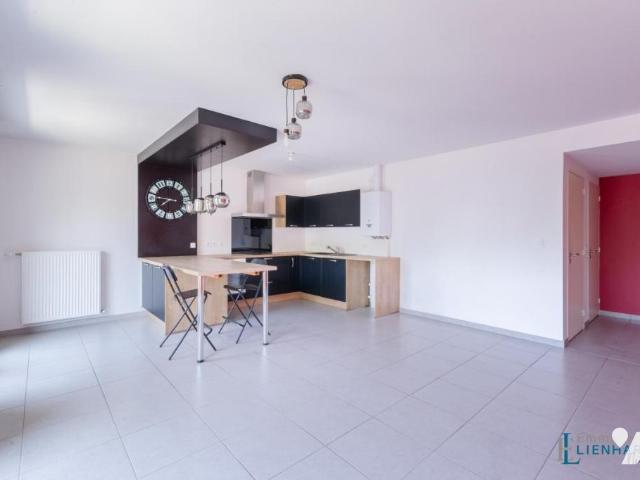 Appartement vente à L'Isle-d'Abeau, Isère