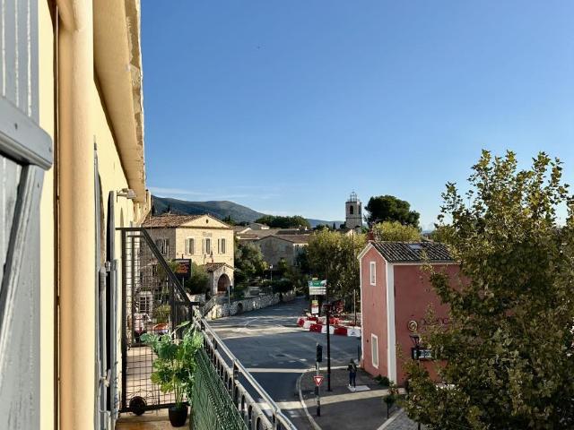 Appartement vente à Grasse, Le Rouret