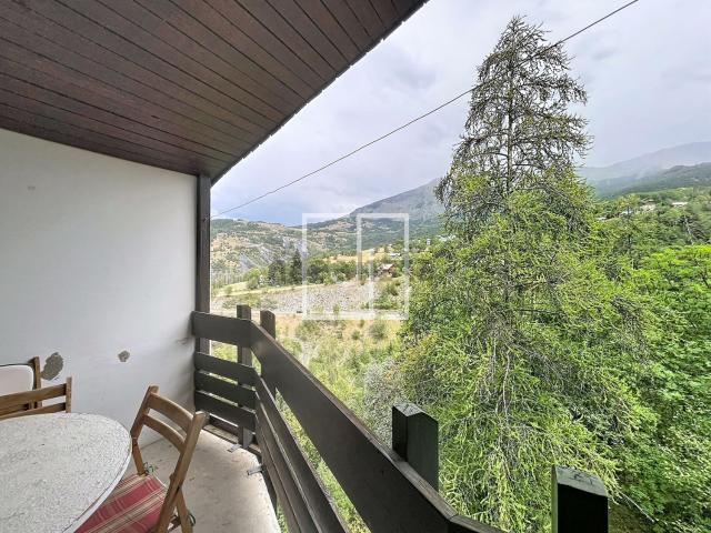 Appartement vente à Enchastrayes, Alpes-de-Haute-Provence