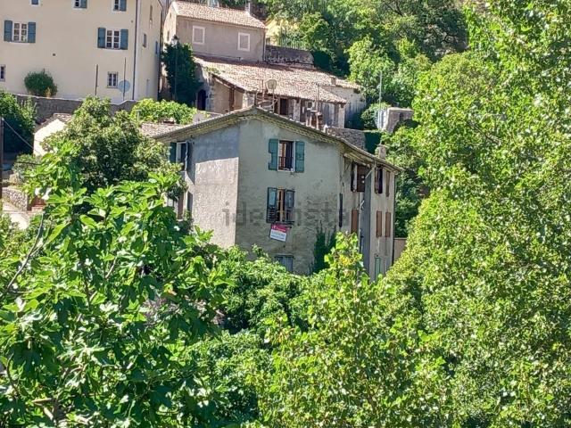 Appartement vente à Entrevaux, Alpes-de-Haute-Provence