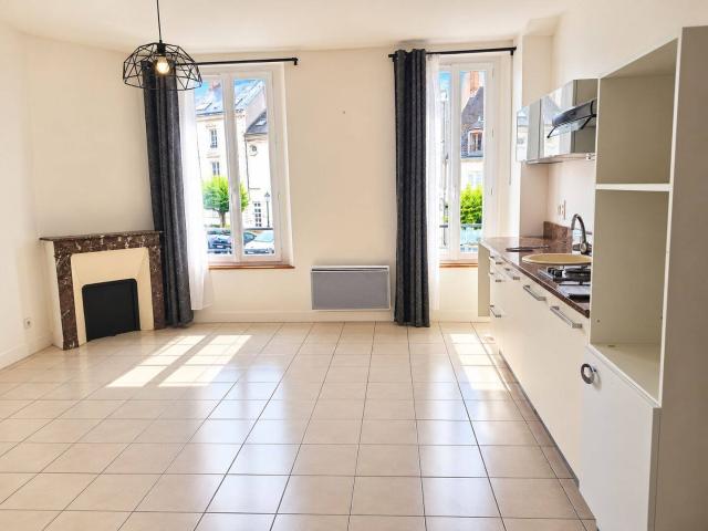 Appartement location à Zone industrielle Ouest, Puiseaux