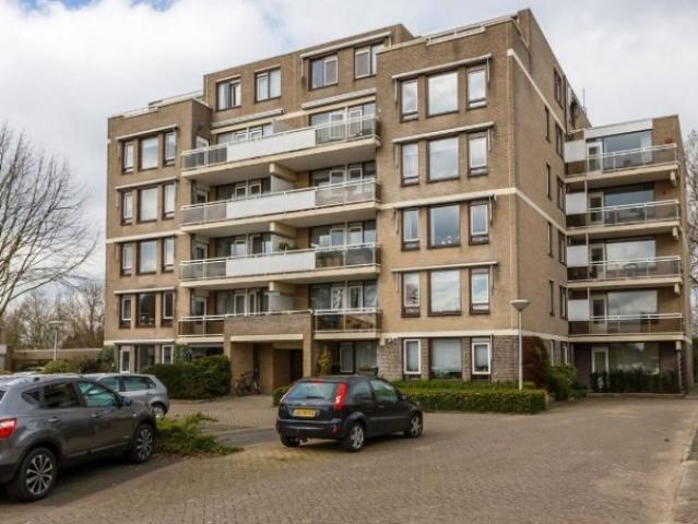 Appartement te huur in Alphen Aan Den Rijn, Zuid Holland