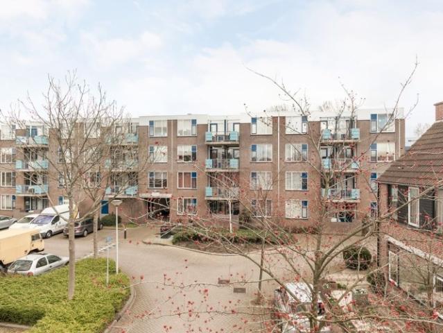 Appartement te huur in Alphen Aan Den Rijn, Zuid Holland
