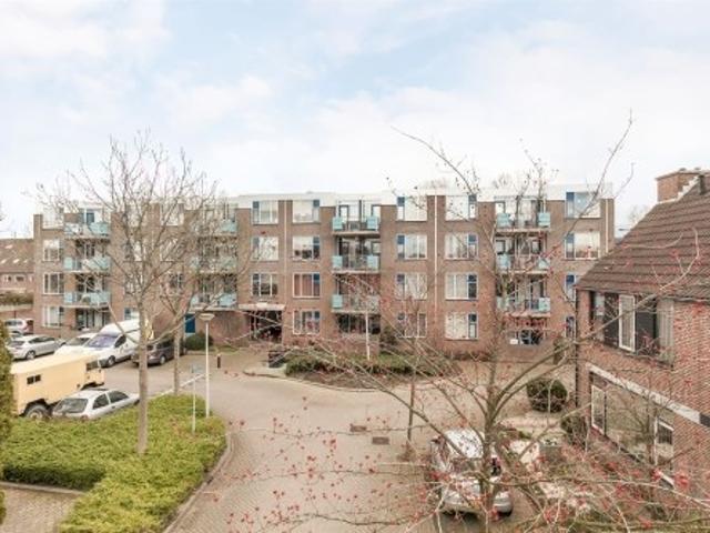 Appartement te huur in Alphen Aan Den Rijn, Zuid Holland