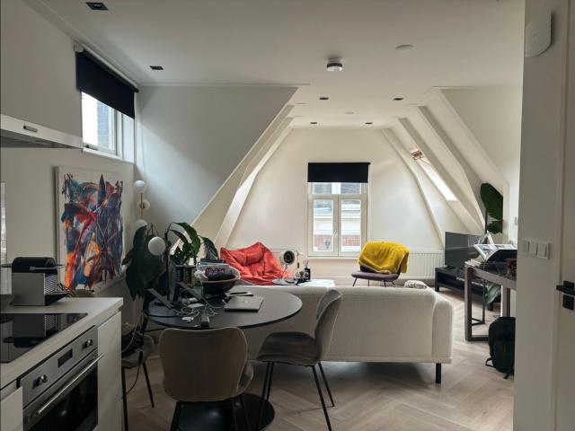 Appartement te huur in Zuid, Amsterdam