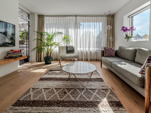 Appartement te huur in Kadijken, Amsterdam