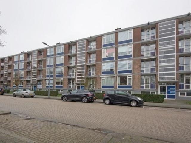 Appartement te huur in IJsselmonde, Rotterdam