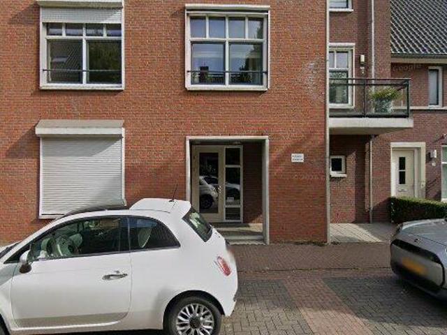 Appartement te huur in Waalre, Noord Brabant
