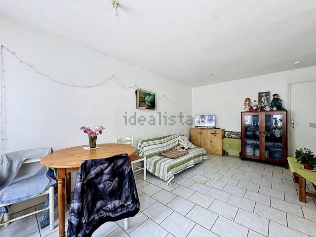 Appartement vente à Parc d'Activités du Mont de Magny, Gisors