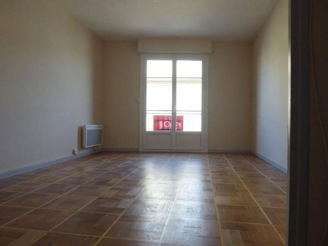 Studio location à Les Viougues, Salon-de-Provence