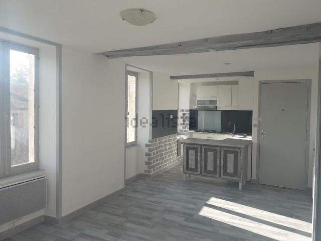 Appartement location à Gy-l'Évêque, Yonne