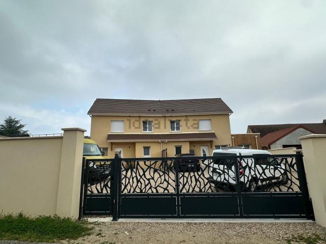 Appartement location à Entre Bourg et Côte, Heudebouville