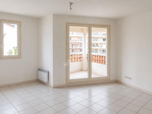 Appartement location à Arrondissement de Toulon, Hyères