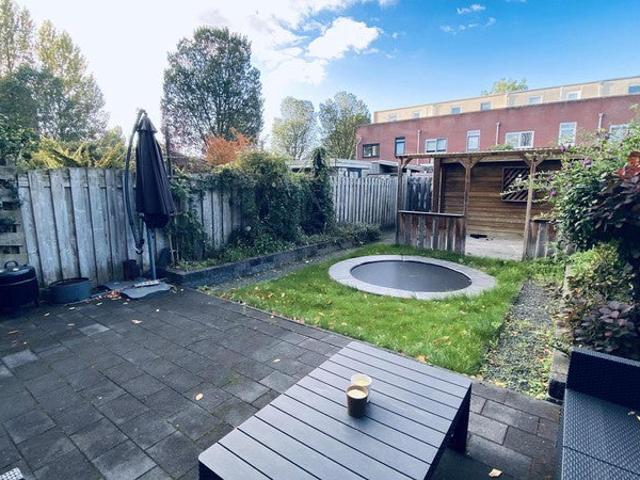 Appartement te huur in Olland, Flevoland