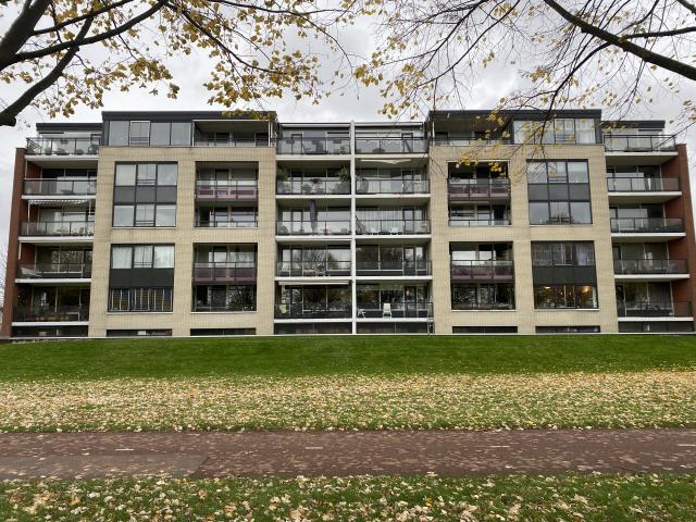 Appartement te huur in Sloten, Amsterdam