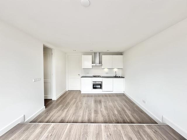 Appartement te huur in Rivierenbuurt, Amsterdam