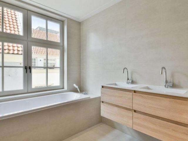Appartement te huur in Nieuwmarkt/Lastage, Amsterdam
