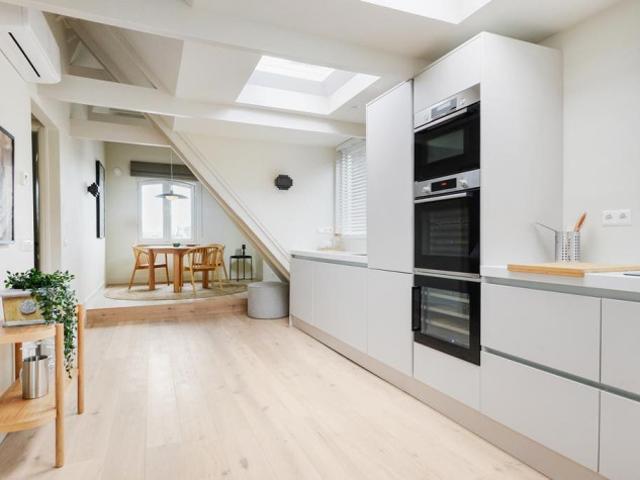 Appartement te huur in Zuid, Amsterdam