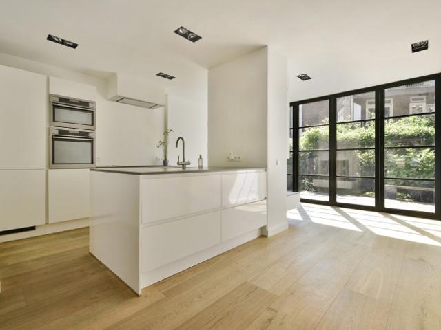 Appartement te huur in Rivierenbuurt, Amsterdam