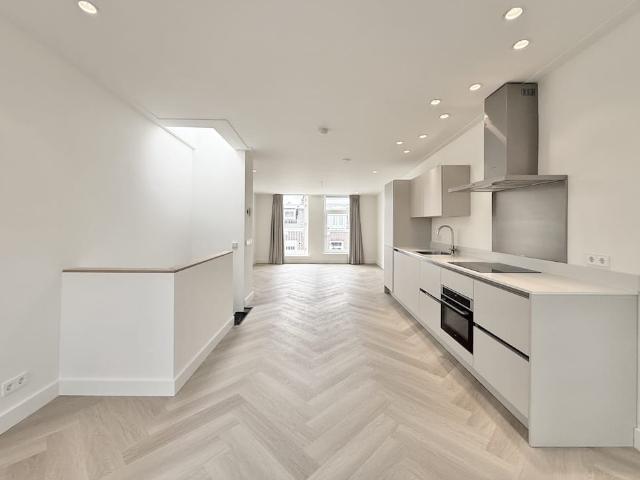 Appartement te huur in Zuid, Amsterdam