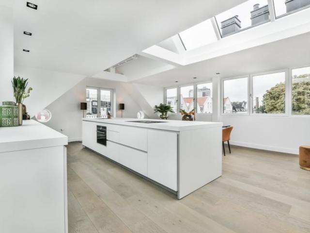 Appartement te huur in Zuid, Amsterdam