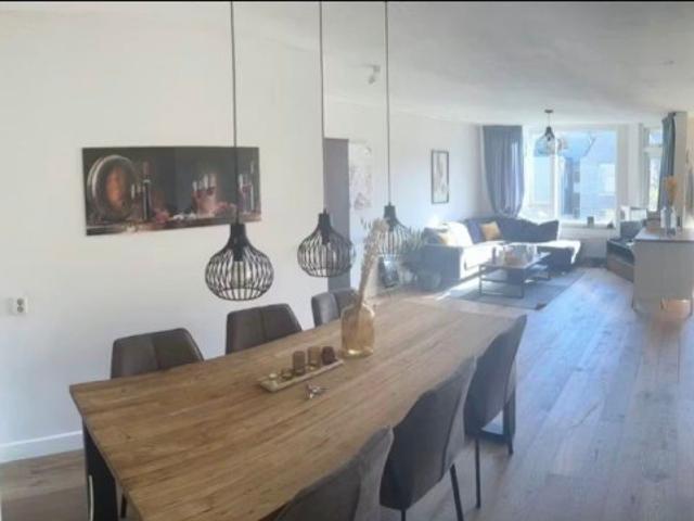 Appartement te huur in Zuid, Amsterdam