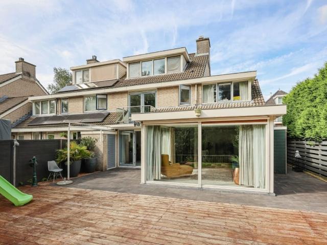 Appartement te huur in Sloten, Amsterdam