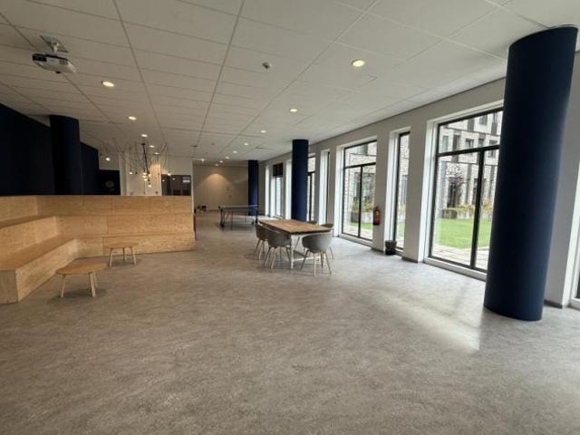 Appartement te huur in F-buurt, Amsterdam