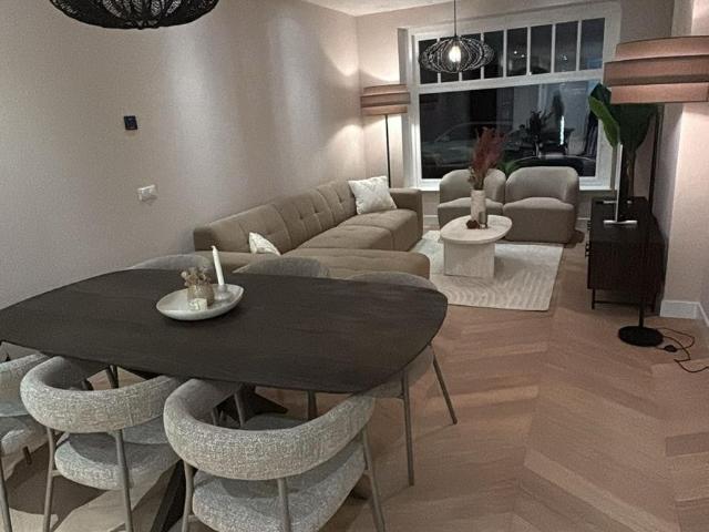 Appartement te huur in Zuid, Amsterdam