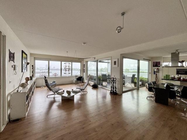 Appartement te huur in Olland, Noord Holland