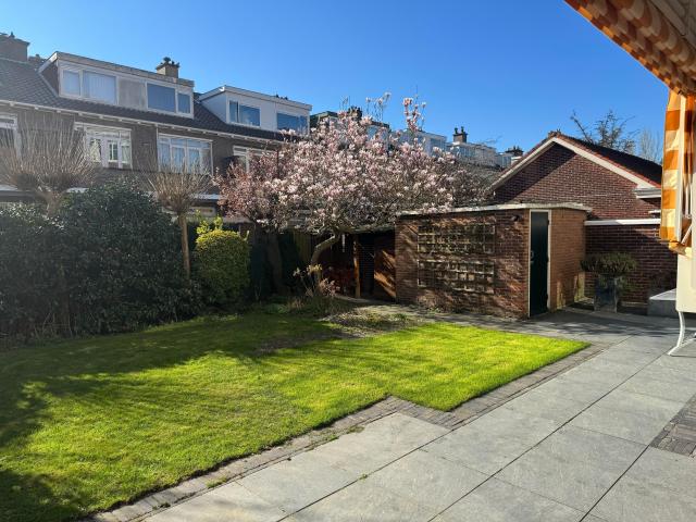 Appartement te huur in Loosduinen, Zuid Holland