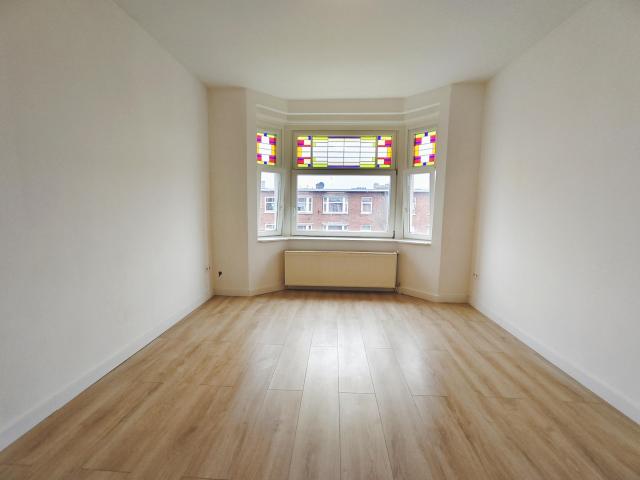 Appartement te huur in Laakkwartier, Olland