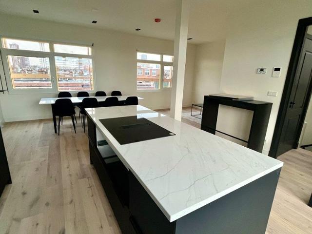 Appartement te huur in Bezuidenhout, Zuid Holland