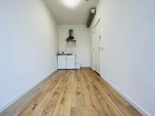 Appartement te huur in Bezuidenhout, Zuid Holland