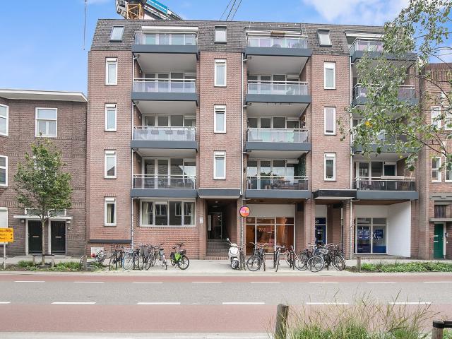 Appartement te huur in Bergen, Olland