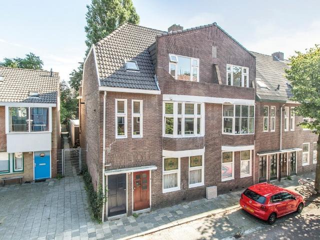 Appartement te huur in Stratum, Noord Brabant