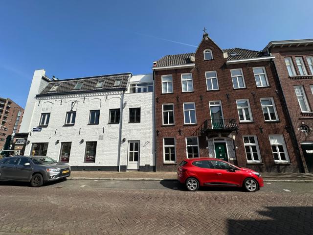 Appartement te huur in Bergen, Olland