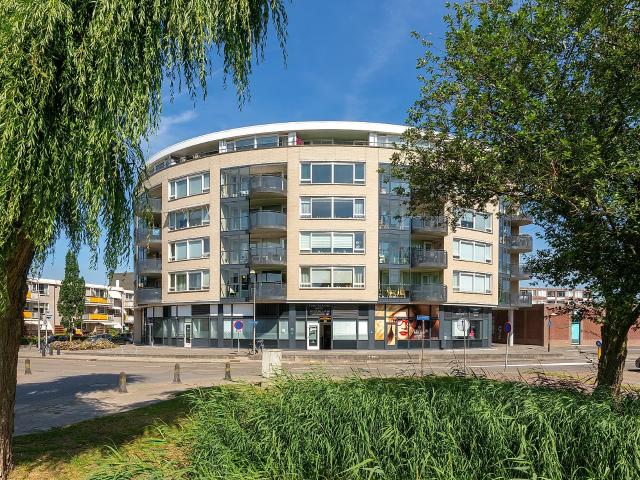 Appartement te huur in Hendrik-ido-ambacht, Zuid Holland