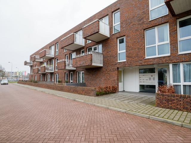 Appartement te huur in Bovenmaten, Huizen