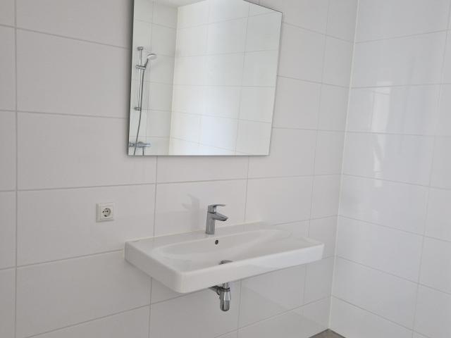 Appartement te huur in Olland, Zuid Holland