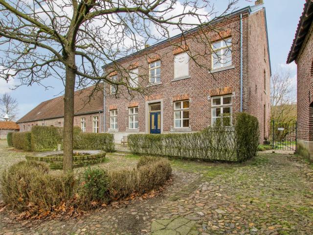 Appartement te huur in Baexem, Limburg
