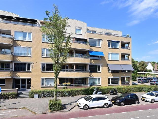 Appartement te huur in Loosdrecht, Noord Holland