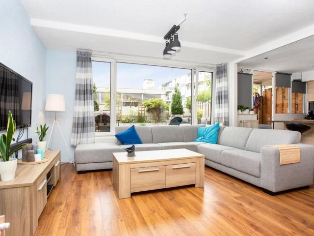 Appartement te huur in Spijkenisse, Zuid Holland