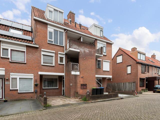 Appartement te huur in Waterland, Spijkenisse