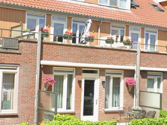 Appartement te huur in Maasdam, Zuid Holland