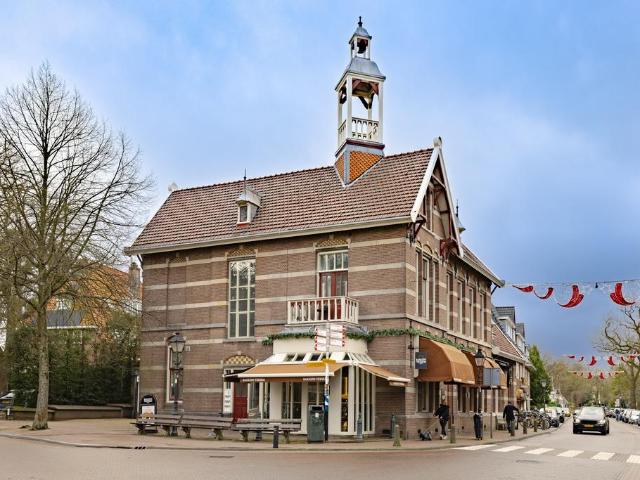 Appartement te huur in Overveen, Noord Holland