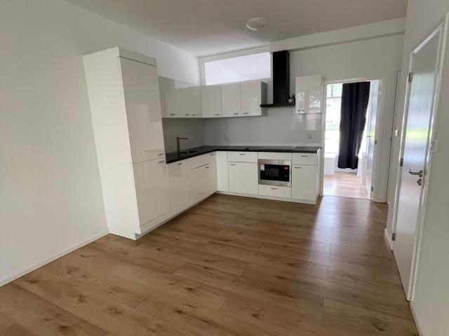 Appartement te huur in Bloemhof, Rotterdam